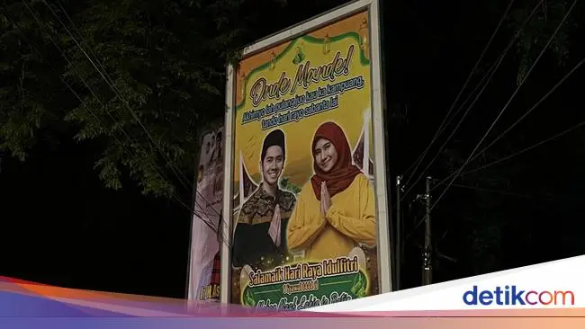 Heboh Penampakan Shenina dan Emir pada Billboard Lebaran di Padang